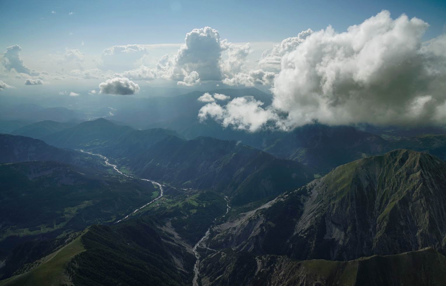 29 165506 JLS 2893 b