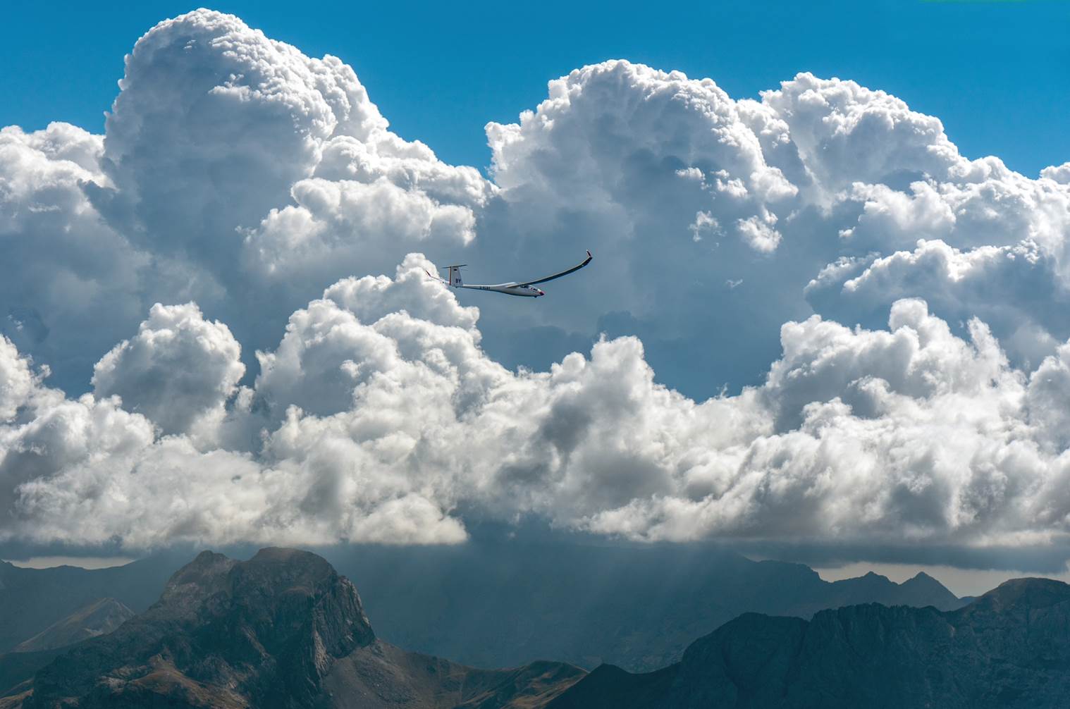 0822 c 162730 JLS8094 br2 aus1 K1 BY vor Gendarm